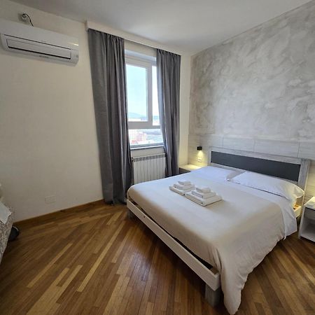 B&B Fr House Affittacamere 콜레페로 외부 사진