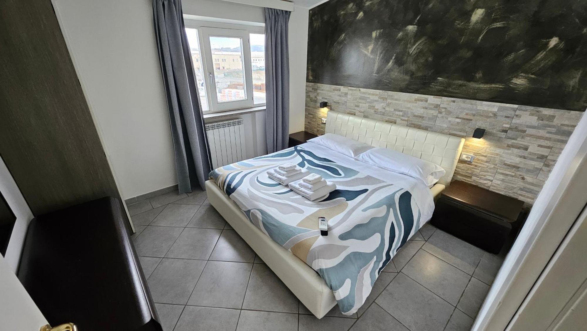 B&B Fr House Affittacamere 콜레페로 외부 사진