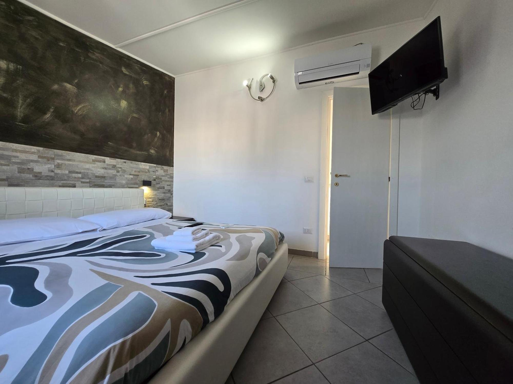 B&B Fr House Affittacamere 콜레페로 외부 사진